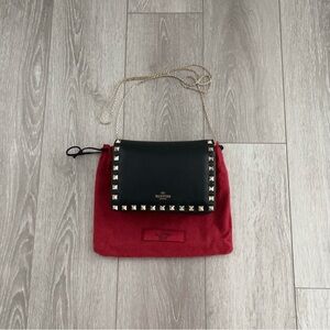 New Authenic Valentino Garavani Women's Rockstud Leather Wallet On Chain